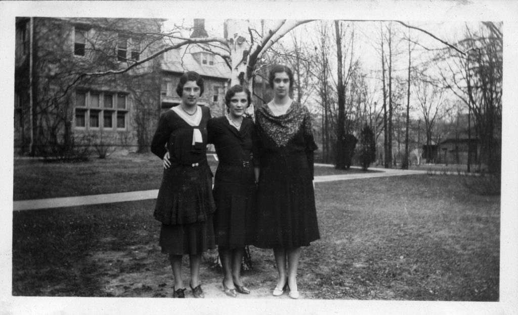 Students posing for a picture outside Read Hall